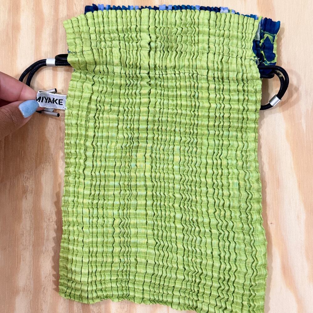 Issey Miyake Pleated Drawstring Pouch Bag Blue Green Plaid Small Made Japan - Picture 8 of 11